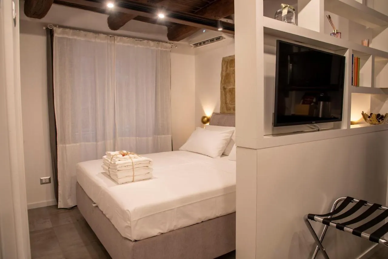 Casa Vacanze Marite Apartment Νάπολη